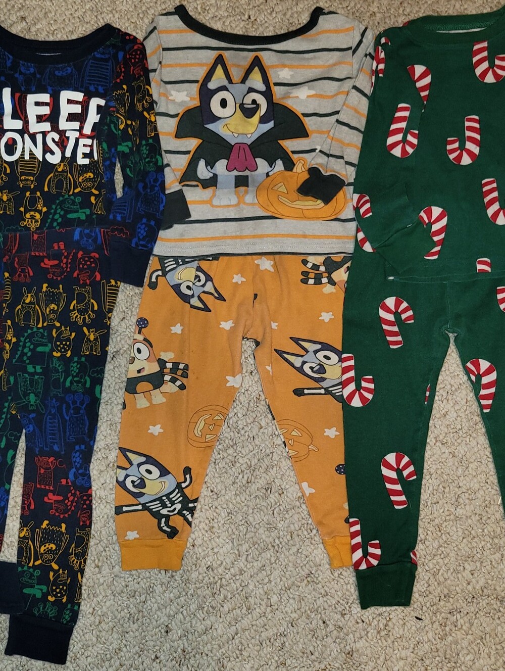 3T Toddler Boy 8 PJ Lot Bluey Disney Mickey Old Navy Carter Christmas Halloween - Picture 3 of 4